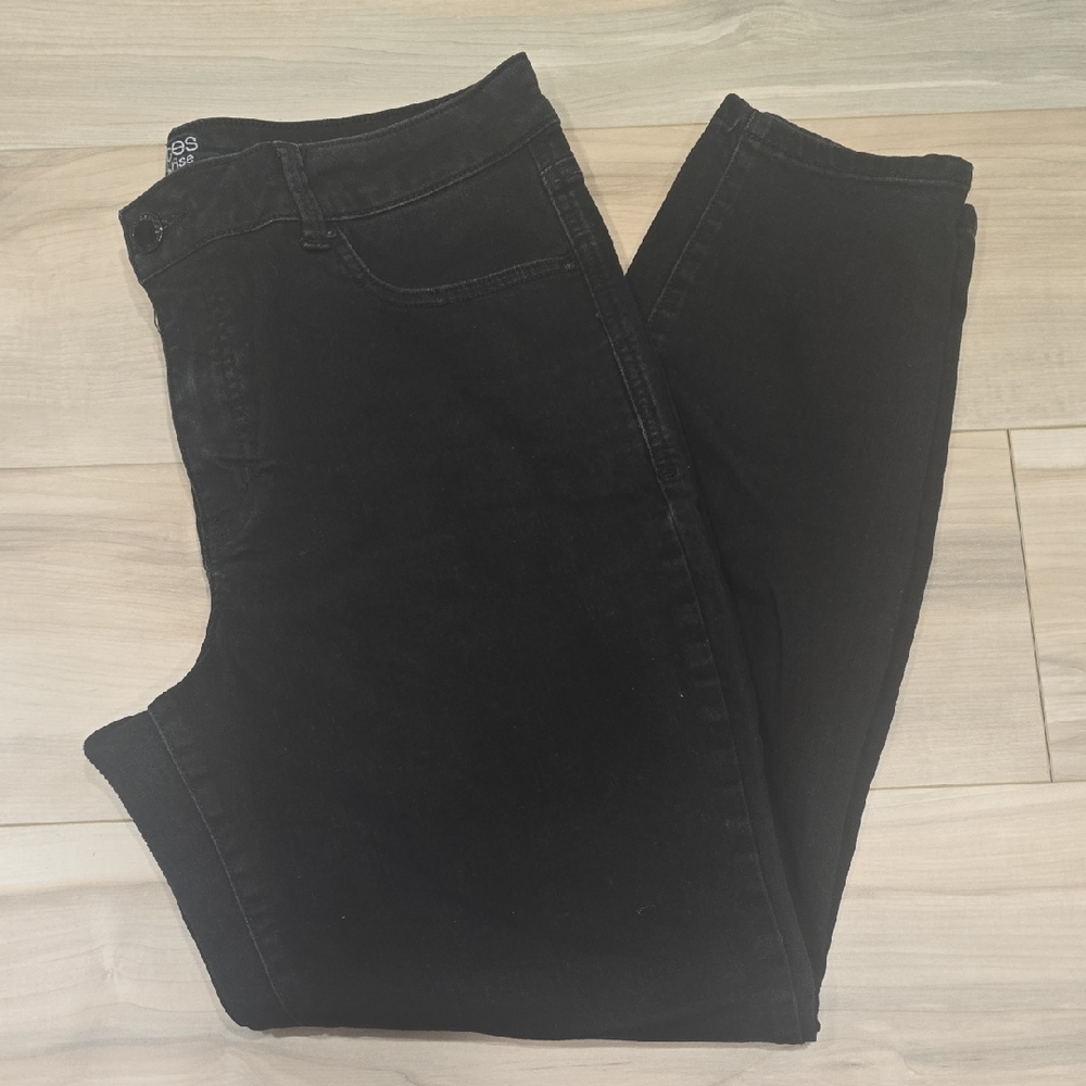 Maurices Black Everflex High-Rise Jeans